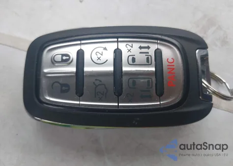 2025 Chrysler Pacifica Select z USA, uszkodzony, nr VIN 2C4RC1BG8SR551400